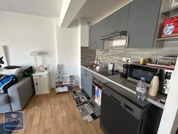 Appartement à louer 2 pièces 43.81m²