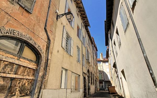 Appartement à louer    1 pièce • 31,43 m2 Aurillac