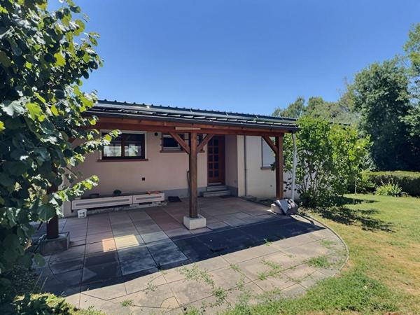 Maison Chambéry quartier Montjay,  développe près de 150 m2 sur 719m2 de terrain