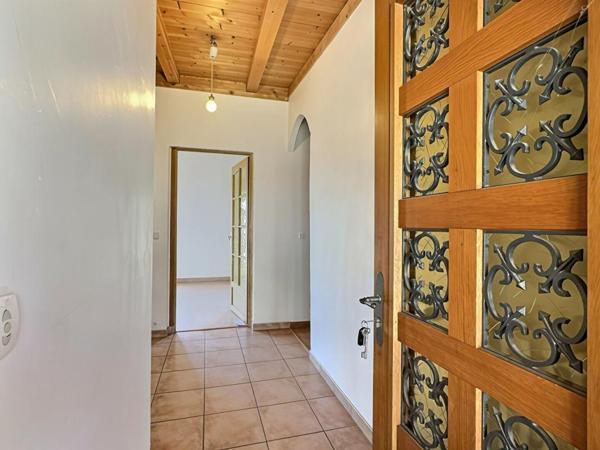 Maison Chambéry quartier Montjay,  développe près de 150 m2 sur 719m2 de terrain