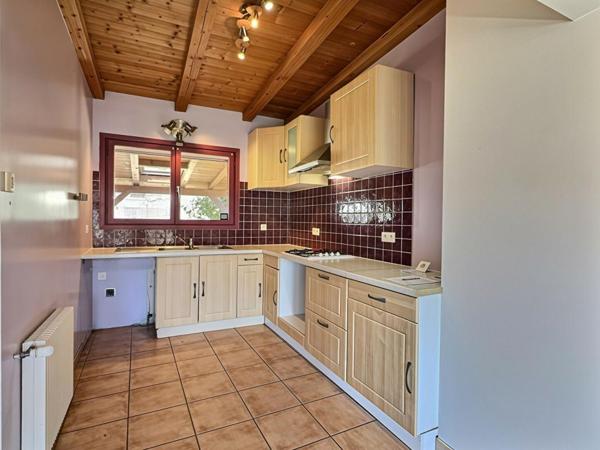 Maison Chambéry quartier Montjay,  développe près de 150 m2 sur 719m2 de terrain