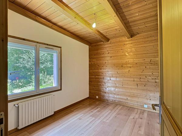 Maison Chambéry quartier Montjay,  développe près de 150 m2 sur 719m2 de terrain