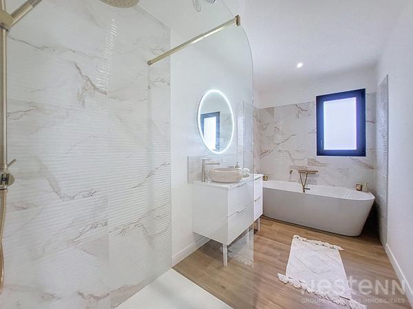 Maison 4 chambres, garage et jardin