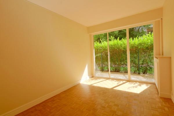 Dpt Yvelines (78), à louer VERSAILLES appartement T5 de 108,27 m²