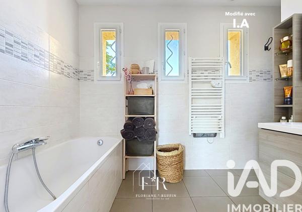Maison à vendre 4 pièces 200 m² Le Pontet