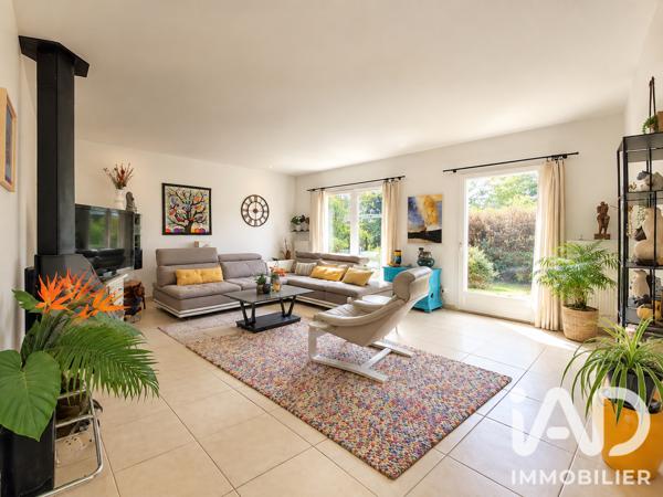 Maison à vendre 7 pièces 156,24 m² Le Mesnil-Saint-Denis