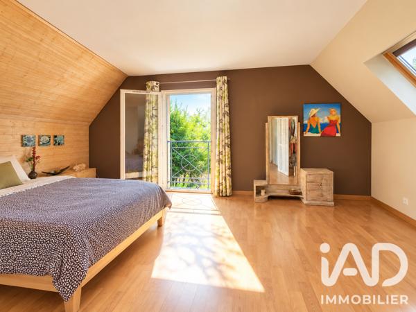 Maison à vendre 7 pièces 156,24 m² Le Mesnil-Saint-Denis