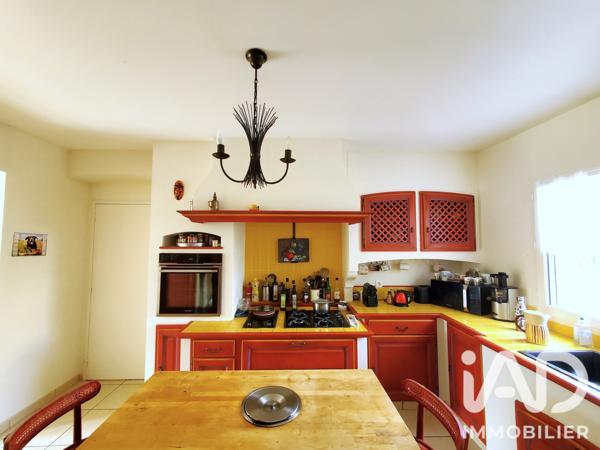 Maison à vendre 7 pièces 156,24 m² Le Mesnil-Saint-Denis