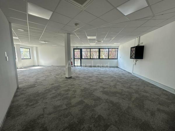 BUREAUX à LOUER de 176 m²