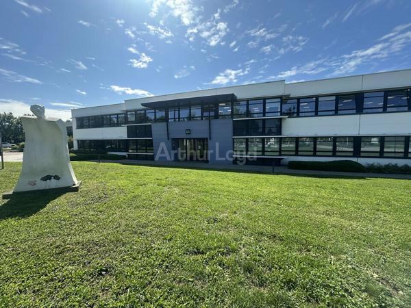 BUREAUX à LOUER de 176 m²