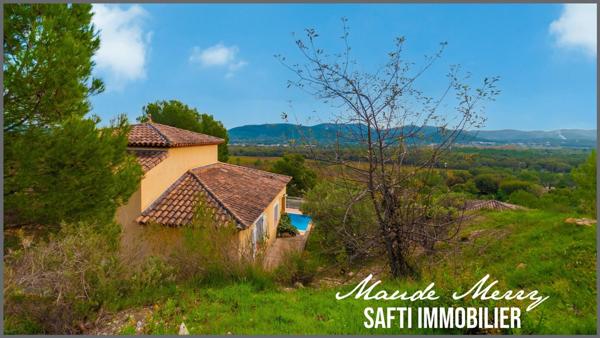 Vue époustoufflante à 180 ° - villa d'architecte aux volumes atypiques - garage - piscine et terrain de 2000 m2