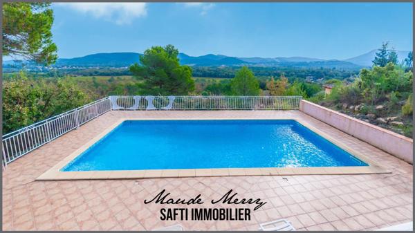 Vue époustoufflante à 180 ° - villa d'architecte aux volumes atypiques - garage - piscine et terrain de 2000 m2