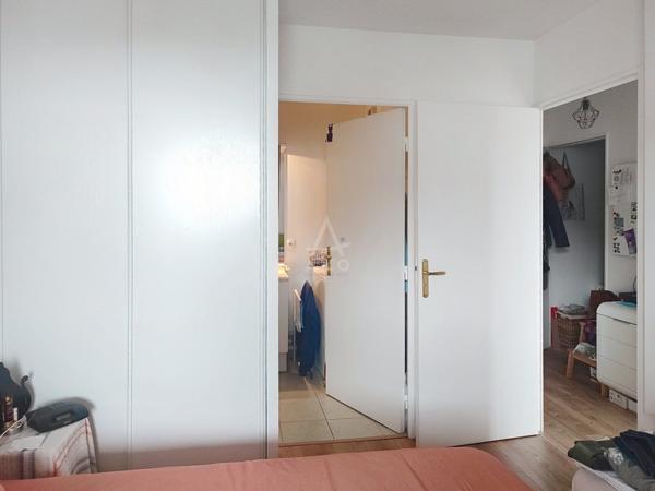 2 pièces lumineux avec terrasse et box  Villejuif