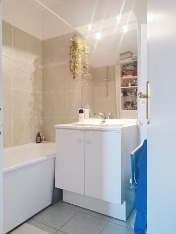 2 pièces lumineux avec terrasse et box  Villejuif