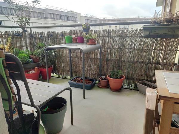 2 pièces lumineux avec terrasse et box  Villejuif