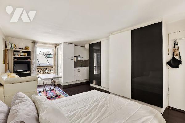 Charmant studio aux Batignolles