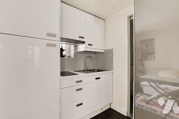 Charmant studio aux Batignolles