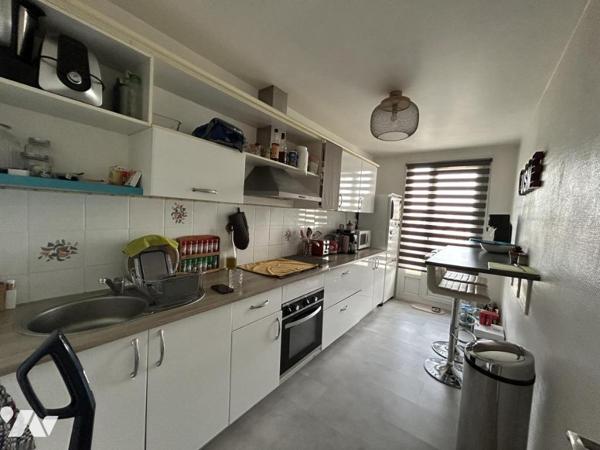 A VENDRE - APPARTEMENT T3 - LAVAL