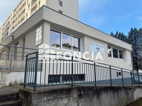 Location Local commercial 1 pièce 16.8 m² - 56 RUE DE LA CONVENTION Vienne 38200