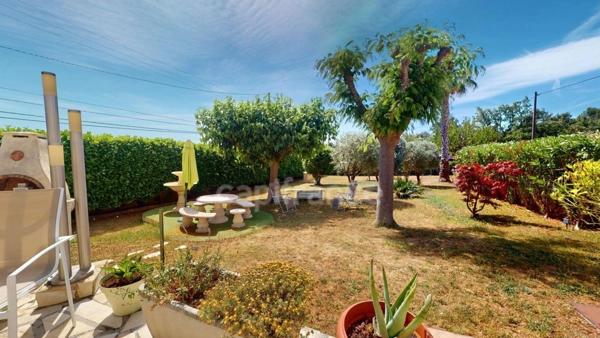 Maison à vendre 5 pièces GAREOULT (83)