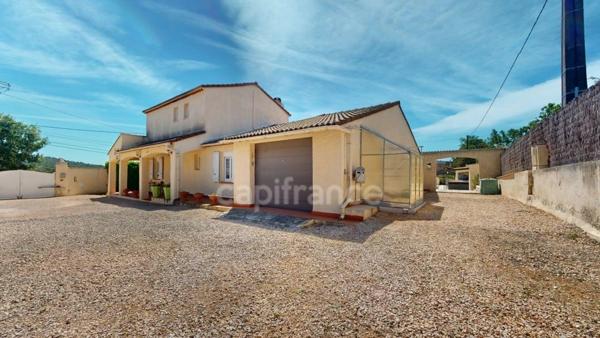 Maison à vendre 5 pièces GAREOULT (83)