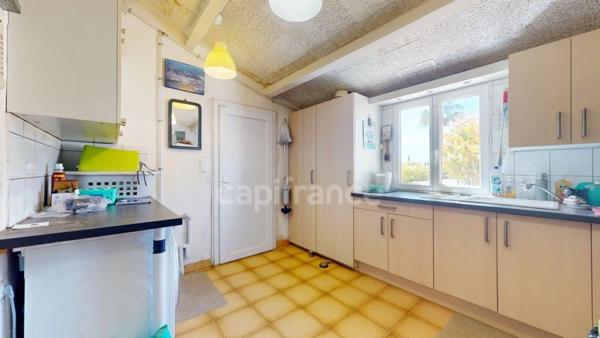 Maison à vendre 5 pièces GAREOULT (83)