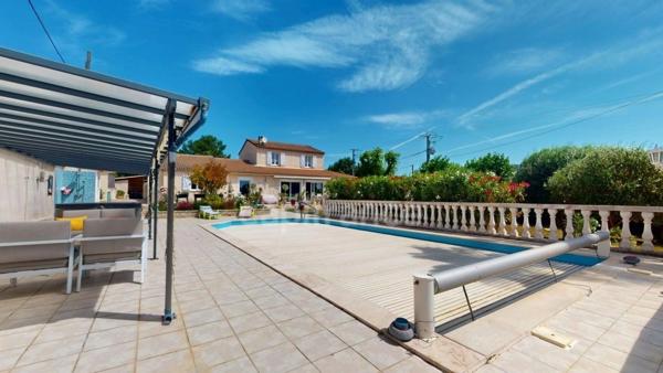 Maison à vendre 5 pièces GAREOULT (83)