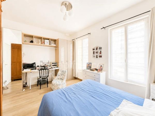 Immeuble de rapport mixte de 188 m² - Rentabilité attractive - Pons (17)