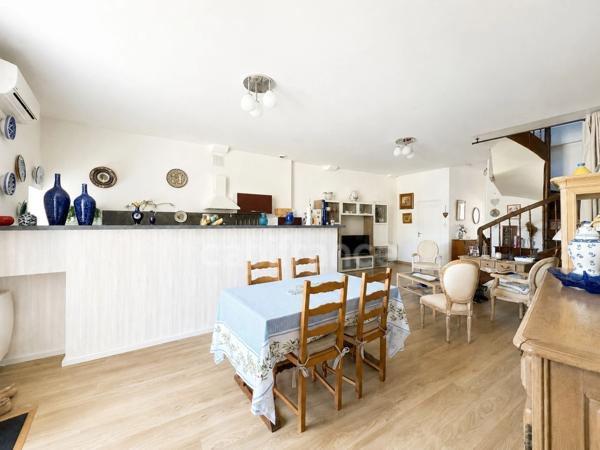 Immeuble de rapport mixte de 188 m² - Rentabilité attractive - Pons (17)