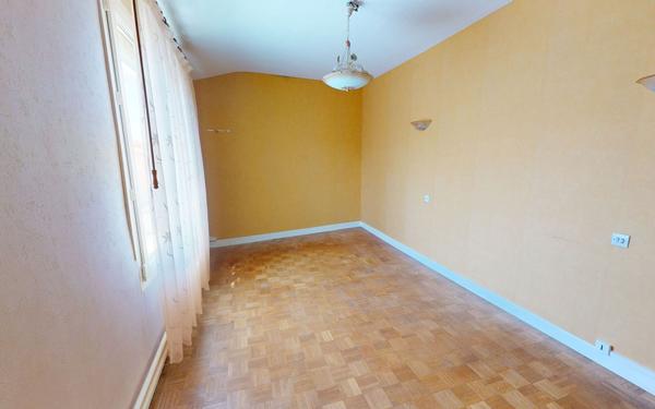 Maison à vendre    3 pièces •  Cheminon