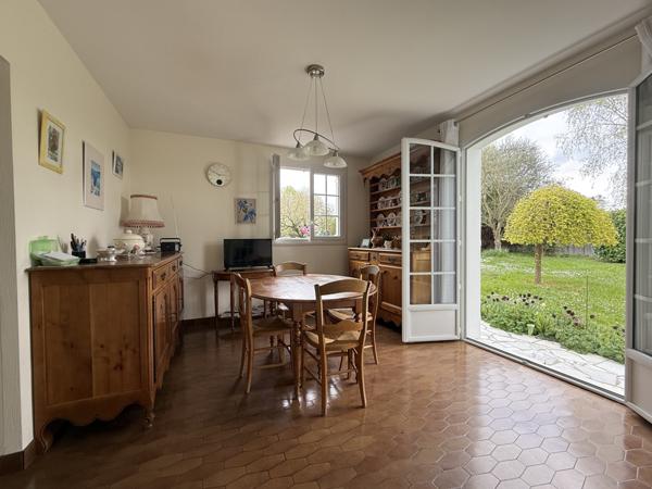 Salles-sur-Mer (17220) Maison de plain-pied 3 chambres avec terrain de 3 600 m² à Salles-sur-Mer