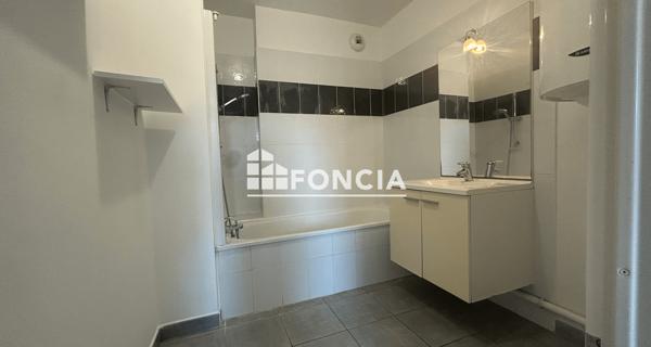 Location Appartement 2 pièces 47.19 m² - Saint-laurent-de-la-salanque 66250