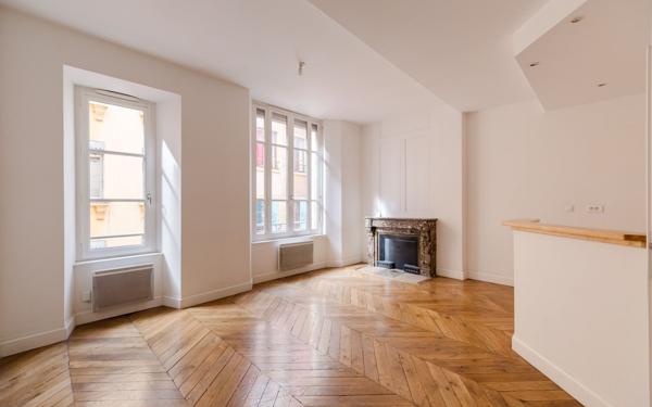 Appartement à vendre    2 pièces • 47 m2 Lyon 2