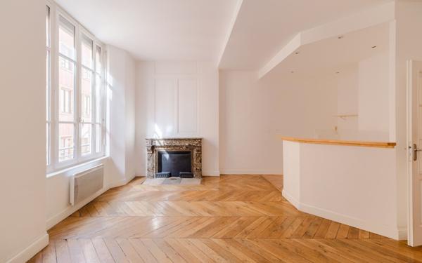 Appartement à vendre    2 pièces • 47 m2 Lyon 2