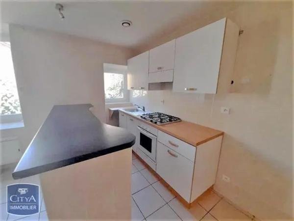 Appartement à louer 2 pièces 38.16m² Saint-André-d'Apchon (42370)