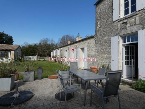 Maison à vendre 10 pièces de 300 m²