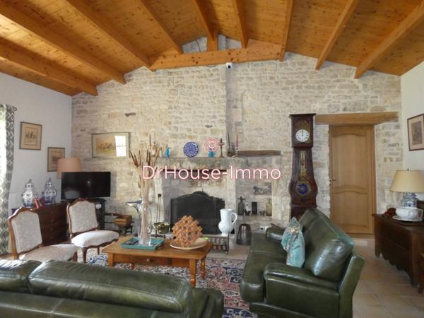 Maison à vendre 10 pièces de 300 m²