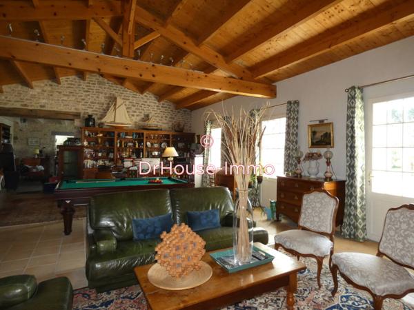 Maison à vendre 10 pièces de 300 m²