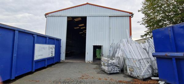 Local D’activité 250m² – St christophe du bois