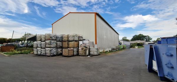 Local D’activité 250m² – St christophe du bois