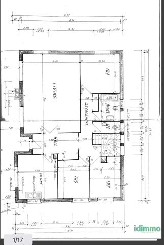 Maison de 259m2 sur 2 niveaux avec 640m2 terrain  Vénissieux (69200)