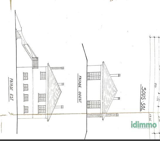 Maison de 259m2 sur 2 niveaux avec 640m2 terrain  Vénissieux (69200)