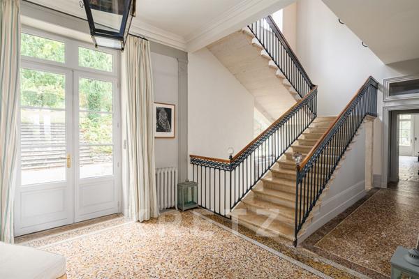 Ancien couvent et son parc de 2 Ha.