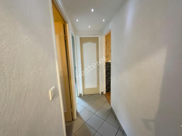 Nantes - Orvault- Pont du Cens : En VENTE Appartement T3, 69 m², 2 chambres + bureau, cuisine aménagée. Appartement fonctionnel. Cave et parking.