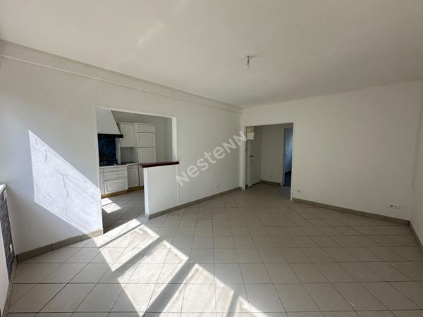 Nantes - Orvault- Pont du Cens : En VENTE Appartement T3, 69 m², 2 chambres + bureau, cuisine aménagée. Appartement fonctionnel. Cave et parking.