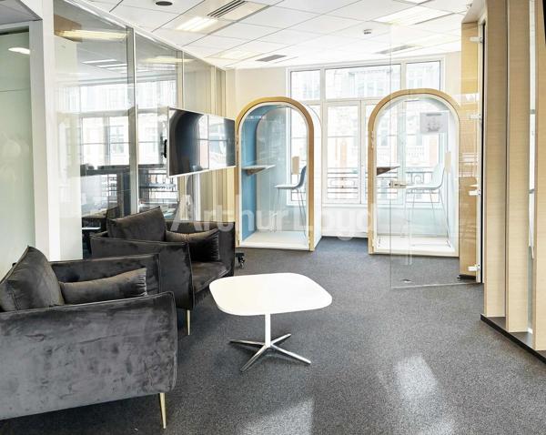 Bureaux à louer à Lille centre dans immeuble rénové lumineux et accessible