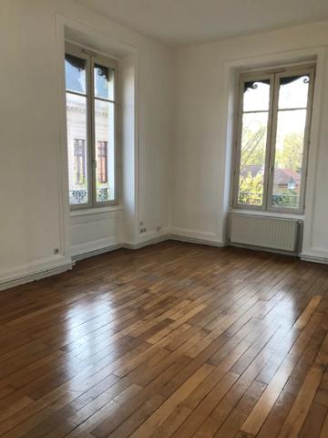 Appartement à louer à Oullins-Pierre-Bénite (69600)