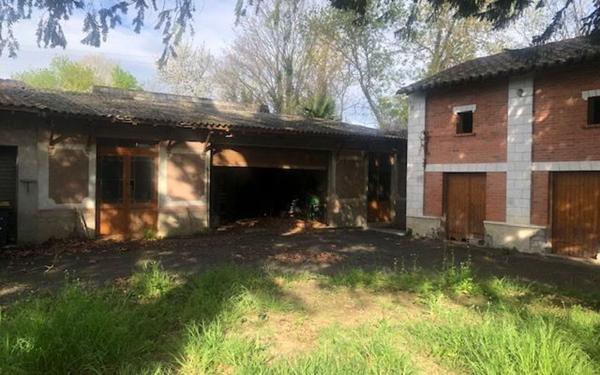 Maison à vendre    15 pièces • 525 m2 Pinsaguel