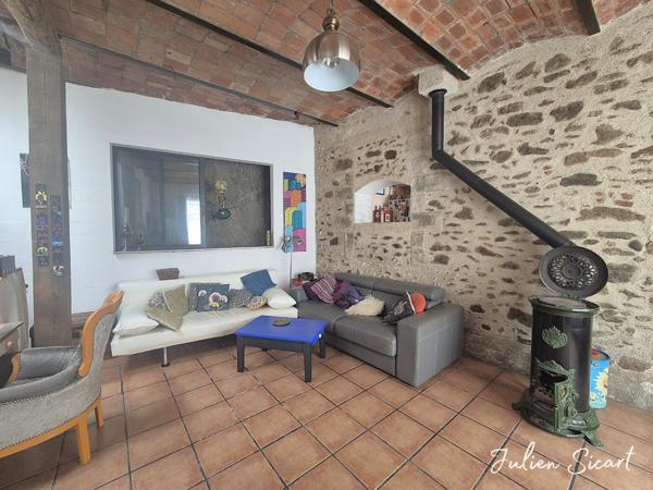 Maison de village avec terrasse