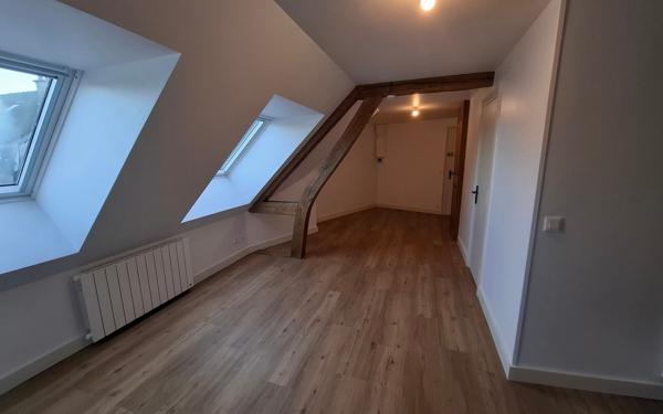 Appartement à louer    1 pièce • 23,32 m2 Compiègne